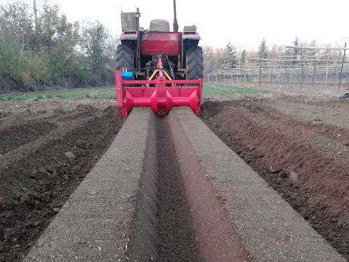 大型開溝起壟機(jī)